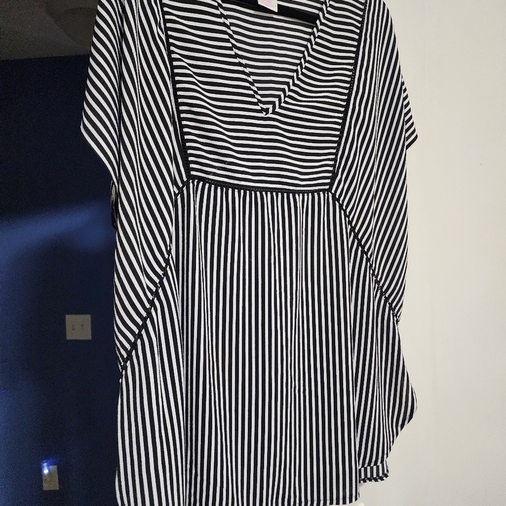 Women's shirt